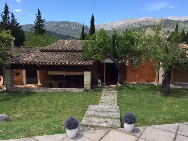 Finca Can Trui Teresa Pollença 0*,
